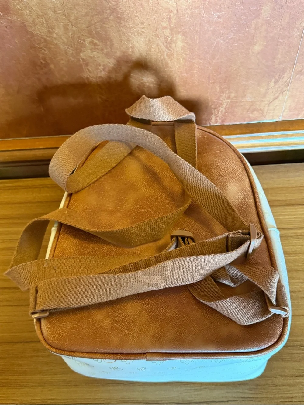Disney Winnie the Pooh Mini Backpack Bioworld w/ Pooh Bag Clip EUC!